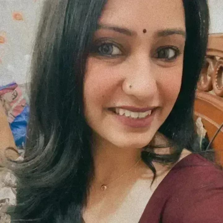 Himani Grover, Psychologist, Therapist, Counsellor, Child Psychologist, Clinical Psychologist, Counselling Psychologist, Psychotherapist in Paschim Vihar, New Delhi, India - 110063